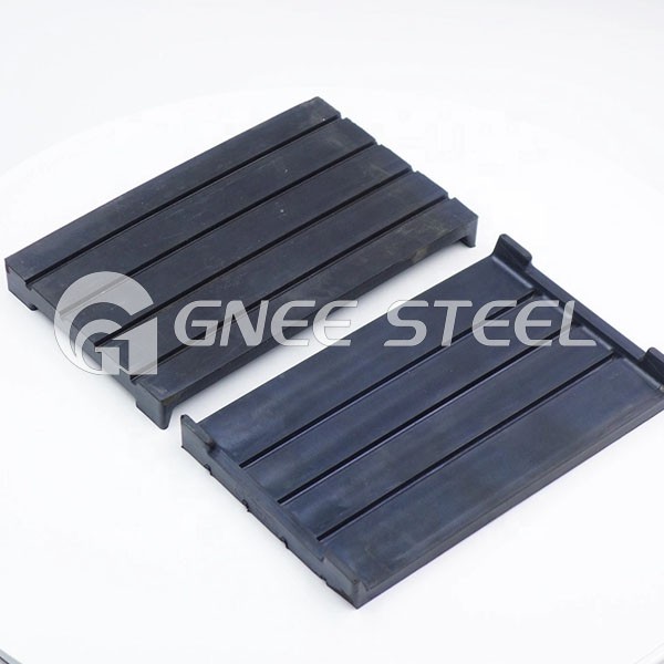 Grooved Rubber Rail Pad