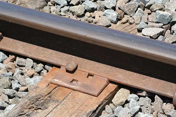 Gnee Rail spikes Gnee Rail spikes
